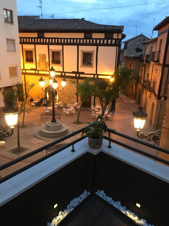 Edificio Privado Con Terraza Apartment Haro Exterior foto